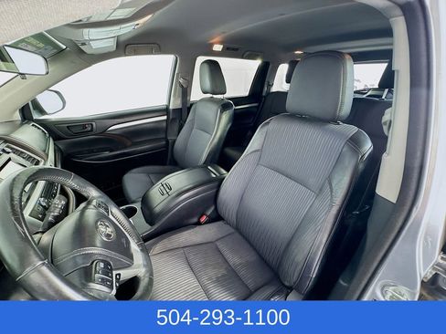 Used 2014 Toyota Highlander Plus image 18