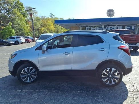 Used 2022 Buick Encore Preferred image 12