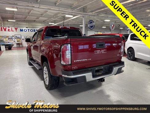 Used 2017 GMC Canyon SLT w/ Driver Alert Package image 3