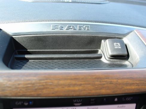Used 2022 RAM 1500 Laramie image 30
