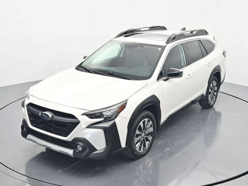 Used 2025 Subaru Outback Limited AWD/4WD image 28