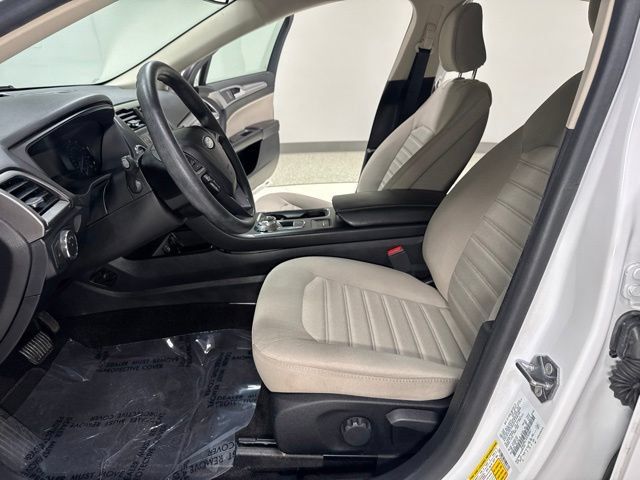 Used 2020 Ford Fusion S FWD image 11