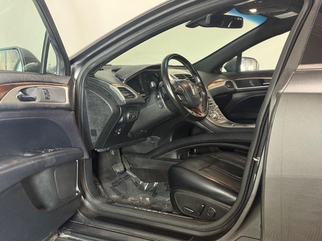 Used 2017 Lincoln MKZ Reserve w/ Technology Package FWD image 12