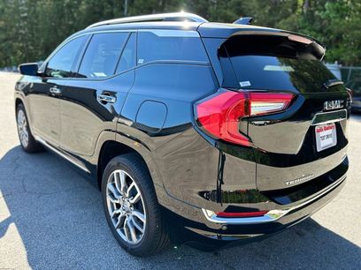 Used 2022 GMC Terrain Denali w/ Denali Premium Package