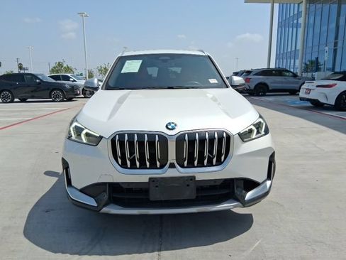 Used 2023 BMW X1 xDrive28i w/ Premium Package AWD/4WD image 2