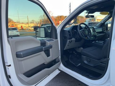 Used 2020 Ford F150 XL w/ Equipment Group 101A Mid image 4