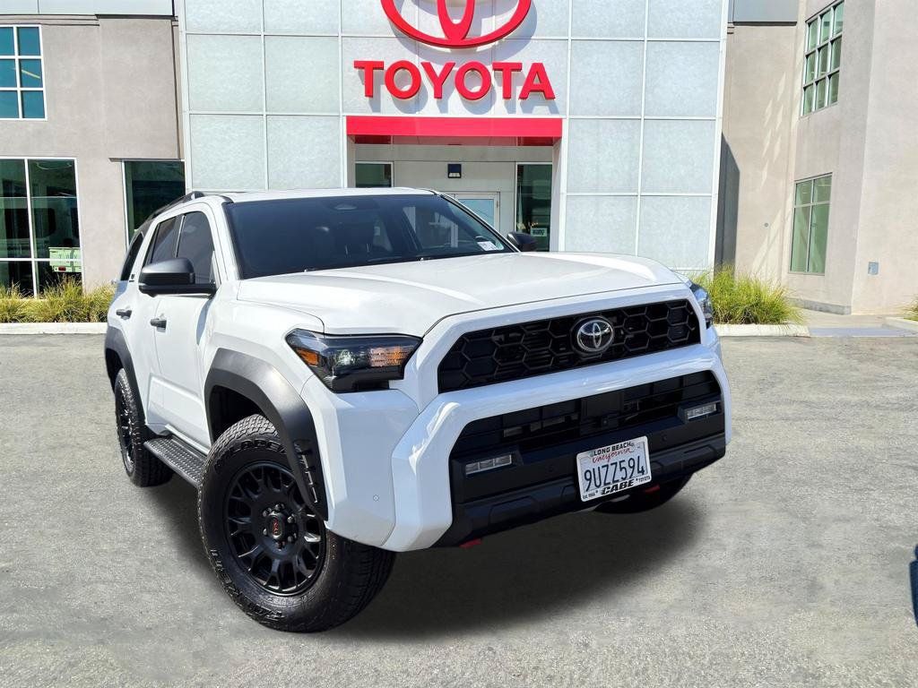 Used 2025 Toyota 4Runner TRD Off-Road Premium AWD/4WD image 2