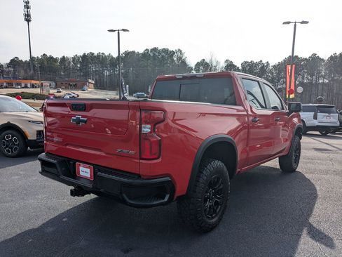 Used 2022 Chevrolet Silverado 1500 ZR2 image 5