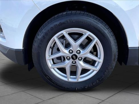 Used 2024 Ford Edge SEL image 11