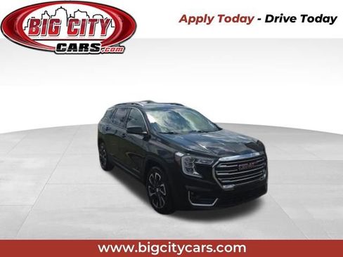 Used 2022 GMC Terrain SLT AWD/4WD image 1