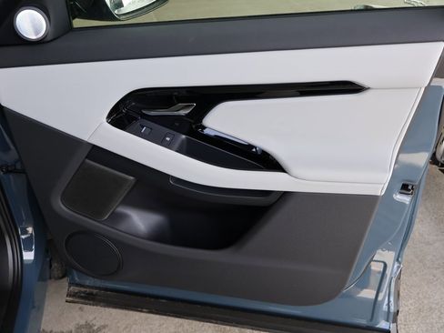 New 2026 Land Rover Range Rover Evoque Dynamic SE image 23