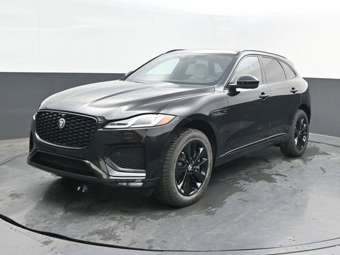 Used 2026 Jaguar F-PACE R-Dynamic S image 1