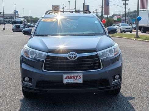 Used 2014 Toyota Highlander Limited AWD/4WD image 2