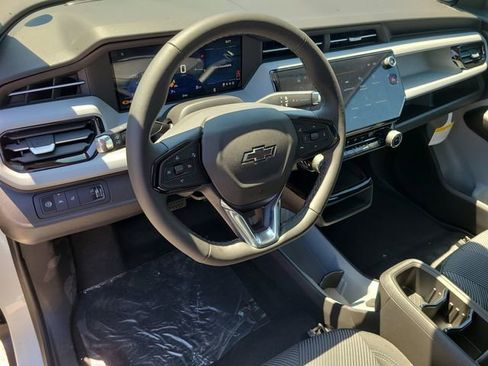 New 2027 Chevrolet Bolt LT w/ Comfort Package image 17