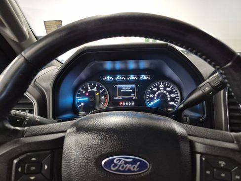 Used 2020 Ford F150 XLT w/ Equipment Group 302A Luxury AWD/4WD image 27