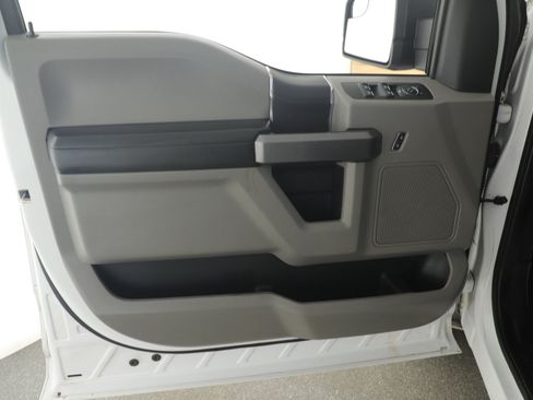 Used 2019 Ford F150 XLT image 8