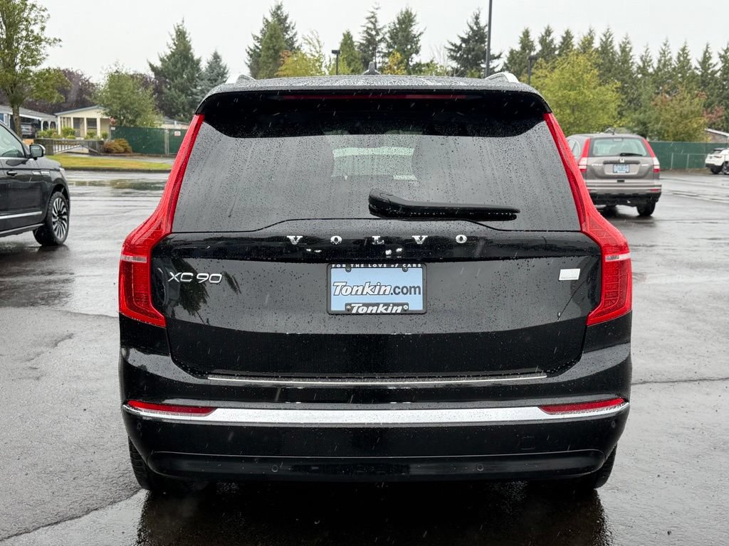 Used 2024 Volvo XC90 T8 Ultimate w/ Protection Package Premier AWD/4WD image 7
