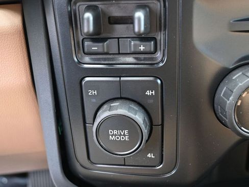 New 2026 Ford F350 XLT w/ XLT Premium Package image 34