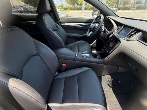 Used 2025 INFINITI QX55 Luxe w/ Cargo Package AWD/4WD image 32