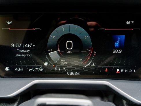 Used 2024 GMC Acadia Denali w/ Super Cruise Package image 25