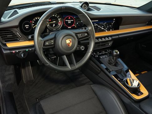 Used 2022 Porsche 911 GT3 image 9