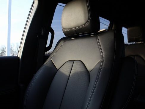 New 2026 Chrysler Pacifica Select image 27