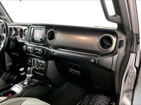 Used 2020 Jeep Gladiator Sport w/ Quick Order Package 24S image 16