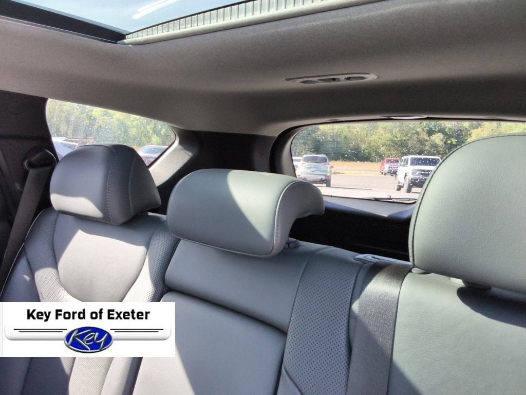 Used 2023 Hyundai Santa Fe Limited w/ Cargo Package AWD/4WD image 23