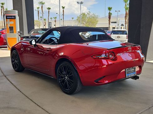 New 2026 MAZDA MX-5 Miata Club w/ Weather Package RWD image 10