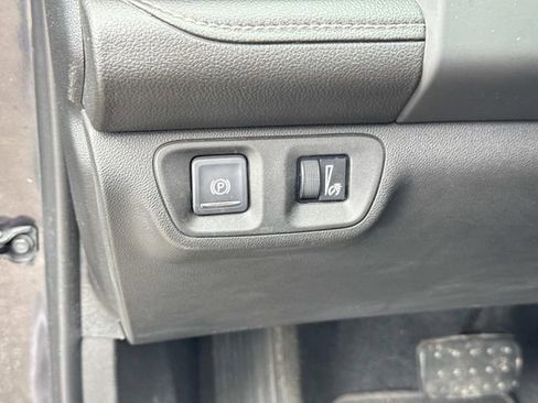 Used 2019 GMC Acadia Denali w/ Technology Package AWD/4WD image 32