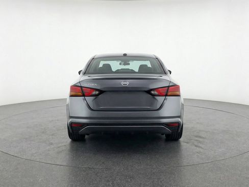 Used 2025 Nissan Altima 2.5 SV FWD image 7