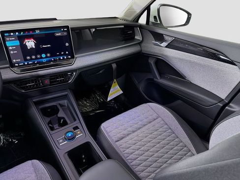New 2026 Volkswagen Tiguan S FWD image 23