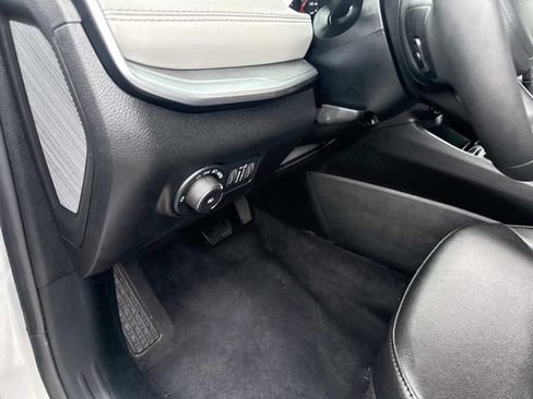 Used 2025 Jeep Compass Limited AWD/4WD image 24