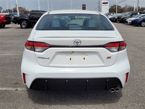 Used 2025 Toyota Corolla SE image 6