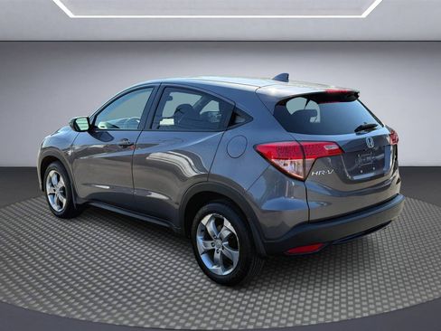 Used 2017 Honda HR-V EX image 4