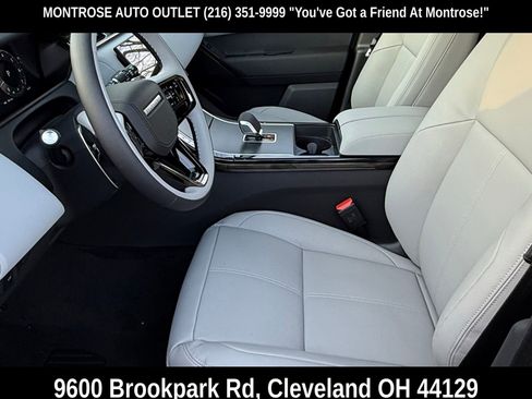 New 2026 Land Rover Range Rover Velar Dynamic SE image 12