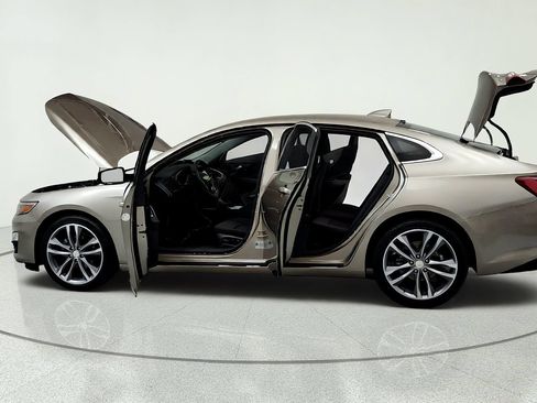 Used 2022 Chevrolet Malibu LT FWD image 10