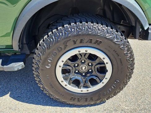 Used 2023 Ford Bronco Outer Banks w/ Sasquatch Package AWD/4WD image 36
