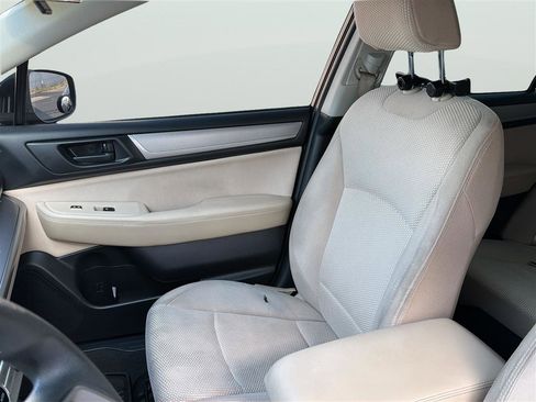 Used 2018 Subaru Outback 2.5i AWD/4WD image 14