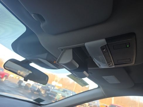 Certified 2023 Nissan Rogue SV image 27