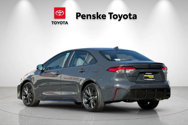 Certified 2024 Toyota Corolla SE w/ SE Premium Package FWD image 6