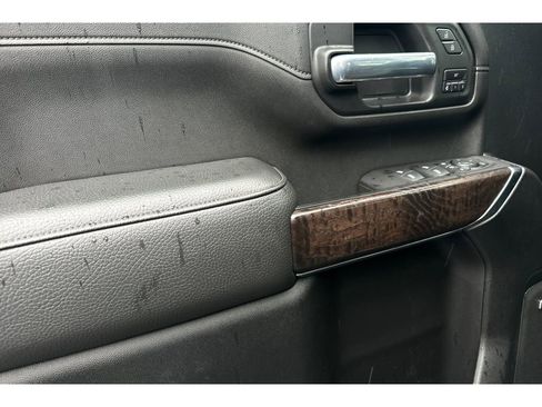 Used 2021 GMC Sierra 3500 Denali w/ Denali Ultimate Package image 11