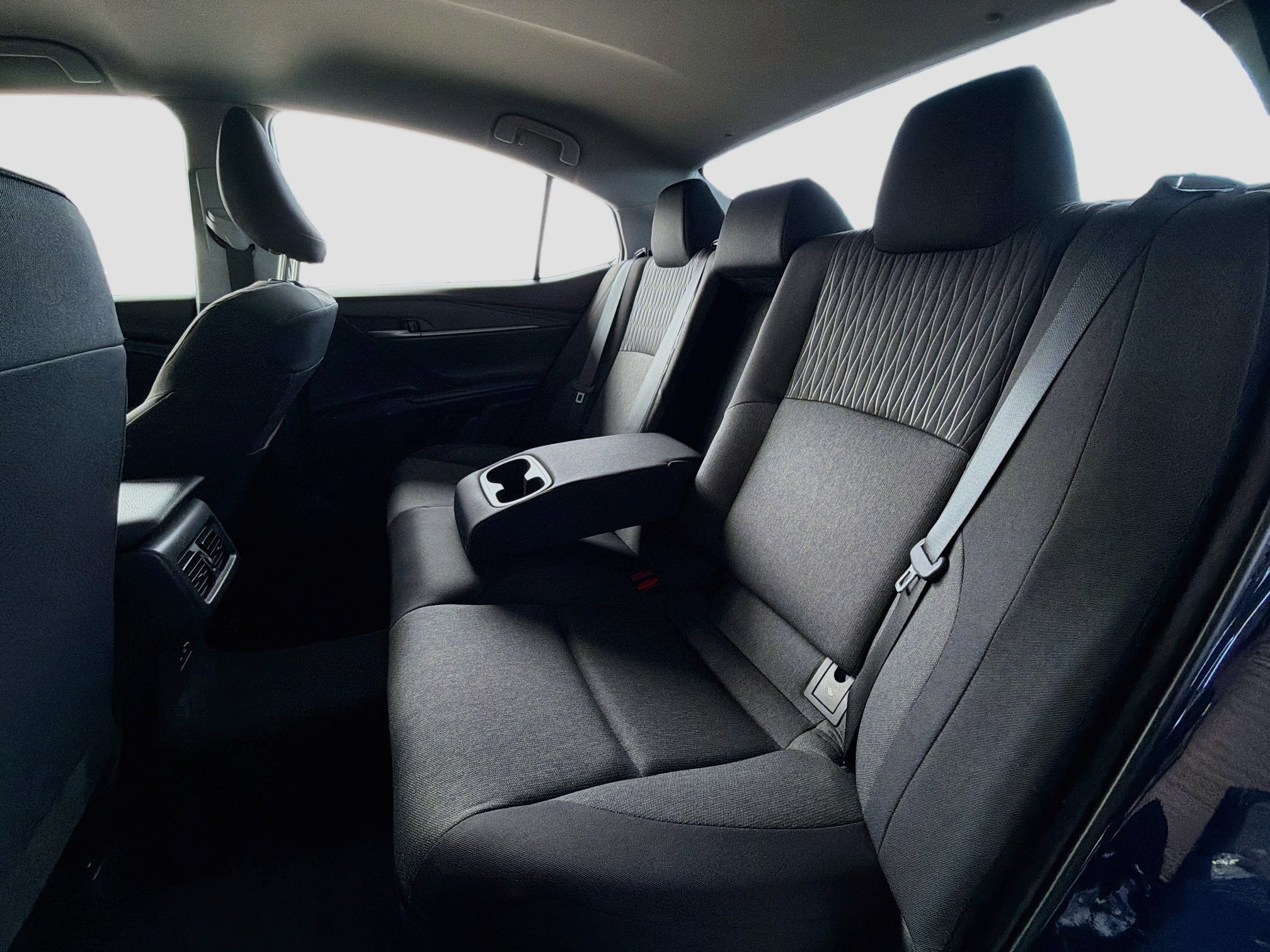 Used 2026 Toyota Camry LE FWD image 27