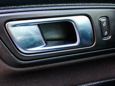 Used 2021 Ford Mustang GT image 9