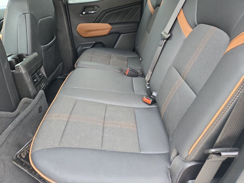 Used 2024 GMC Canyon AT4 image 19