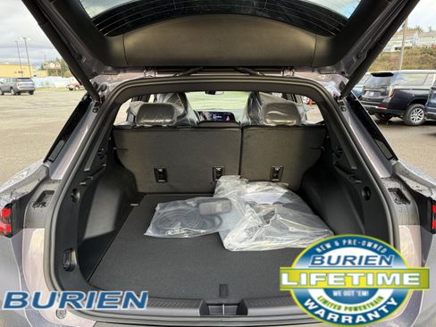 New 2026 Chevrolet Equinox EV LT image 31