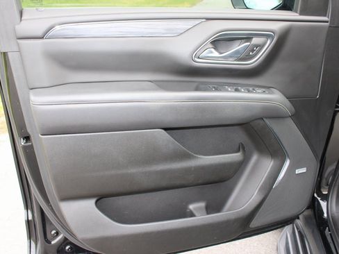 Used 2021 GMC Yukon SLT w/ SLT Premium Package image 10