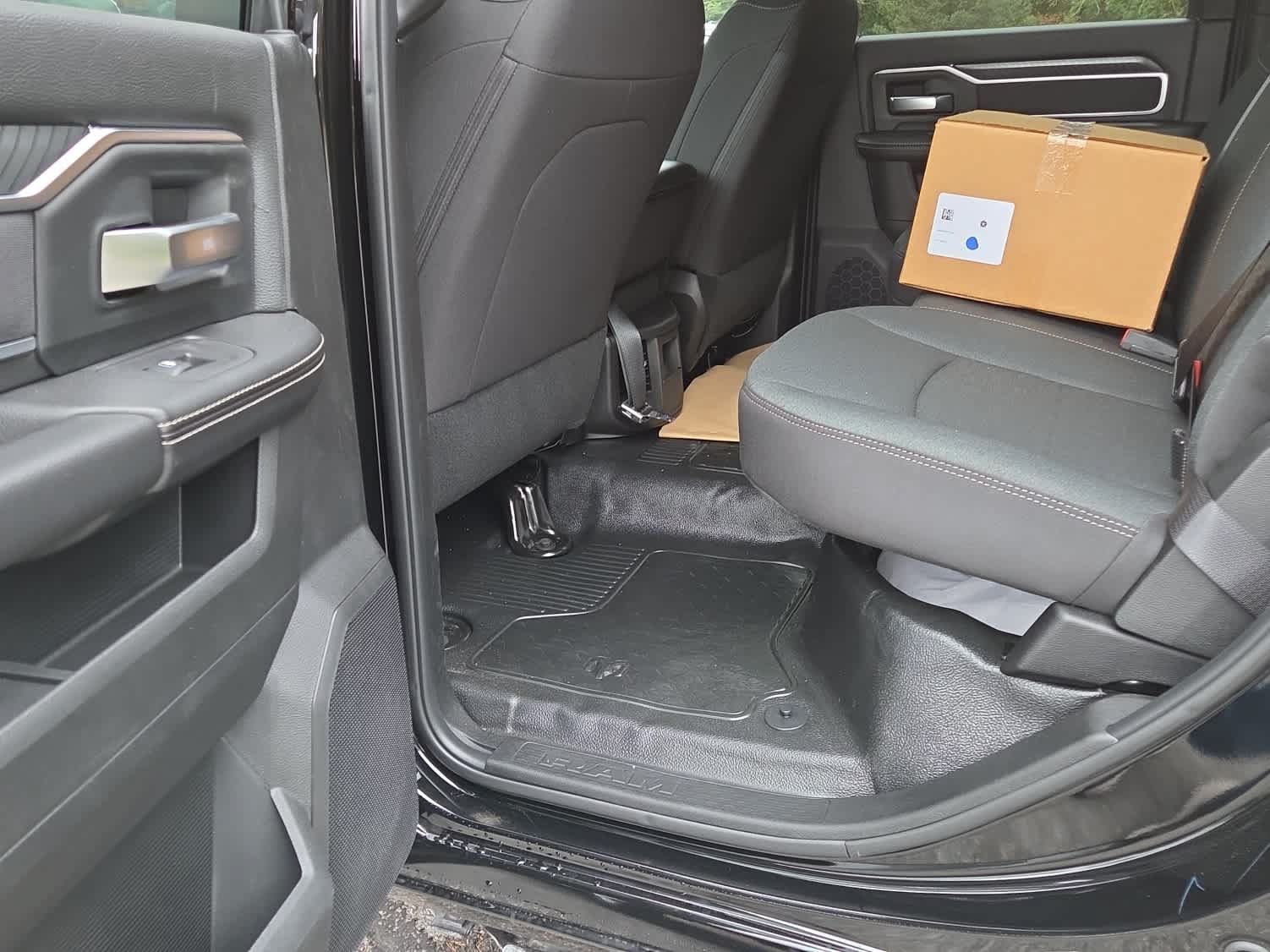 New 2026 RAM 5500 4x4 Crew Cab image 9