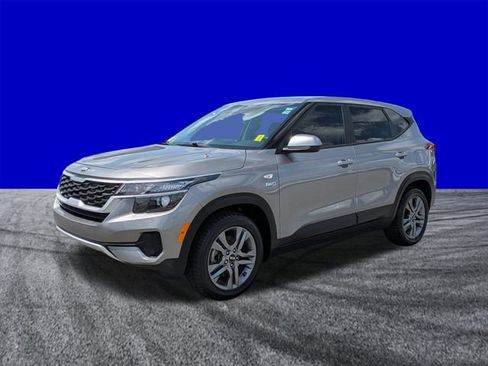 Used 2021 Kia Seltos LX AWD/4WD image 8