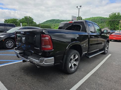 Used 2019 RAM 1500 Laramie AWD/4WD image 3